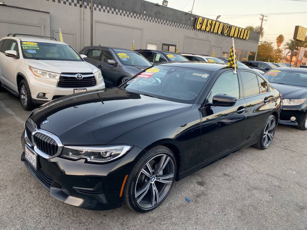 2022 BMW 3 Series Image 1