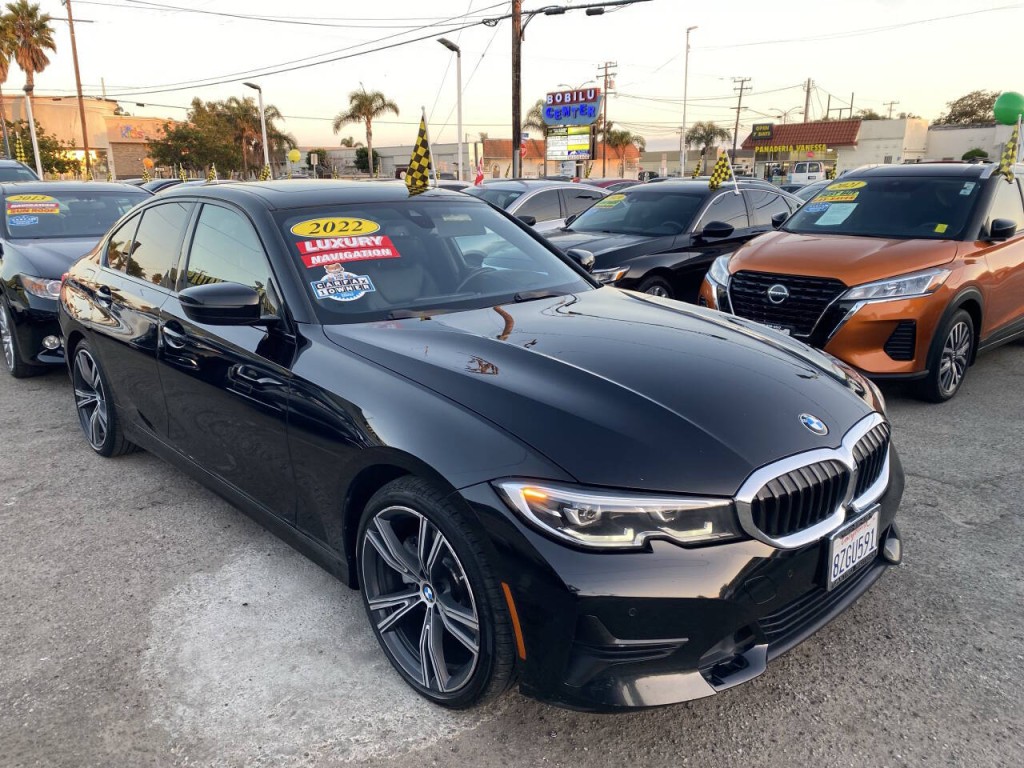 2022 BMW 3 Series Image 6