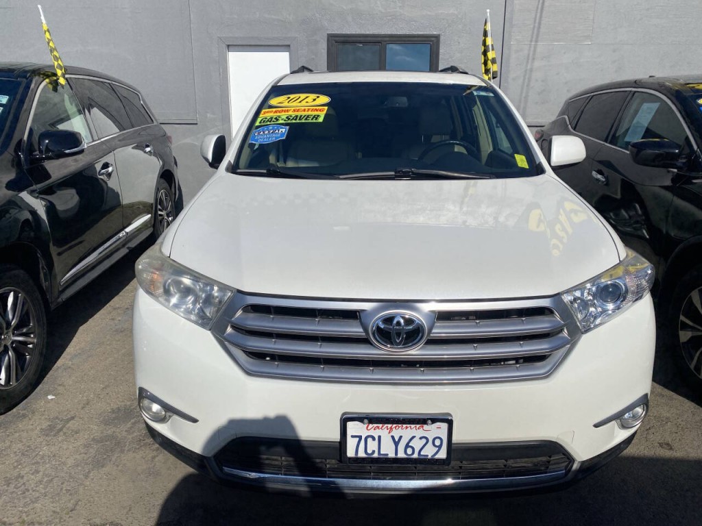 2013 Toyota Highlander Image 2