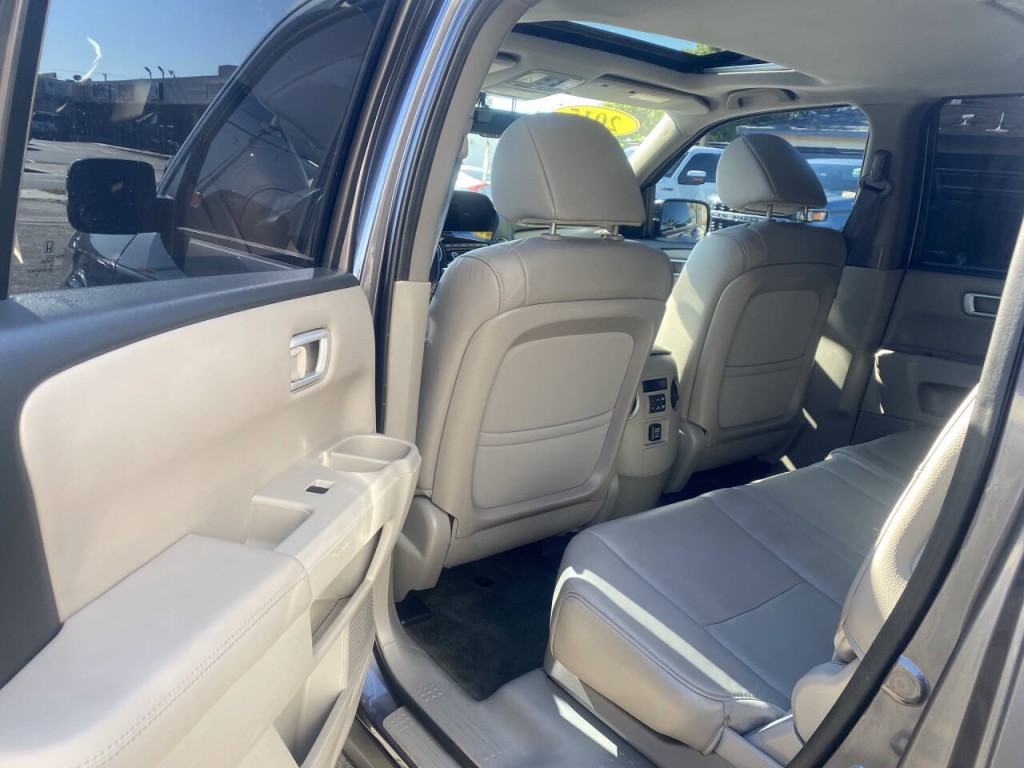 2015 Honda Pilot Image 6
