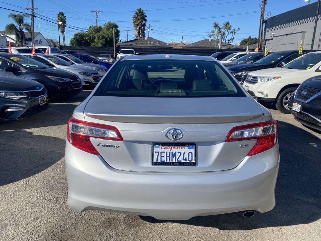 2014 Toyota Camry Image 7