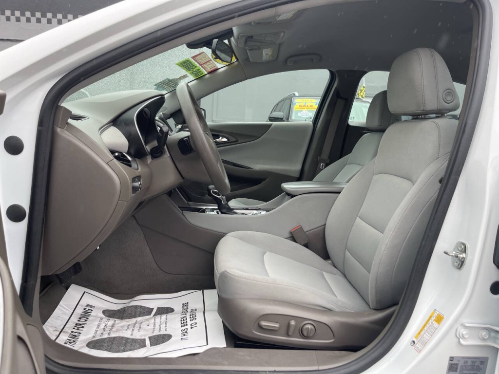 2022 Chevrolet Malibu Image 5