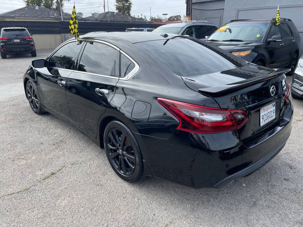 2018 Nissan Altima Image 6