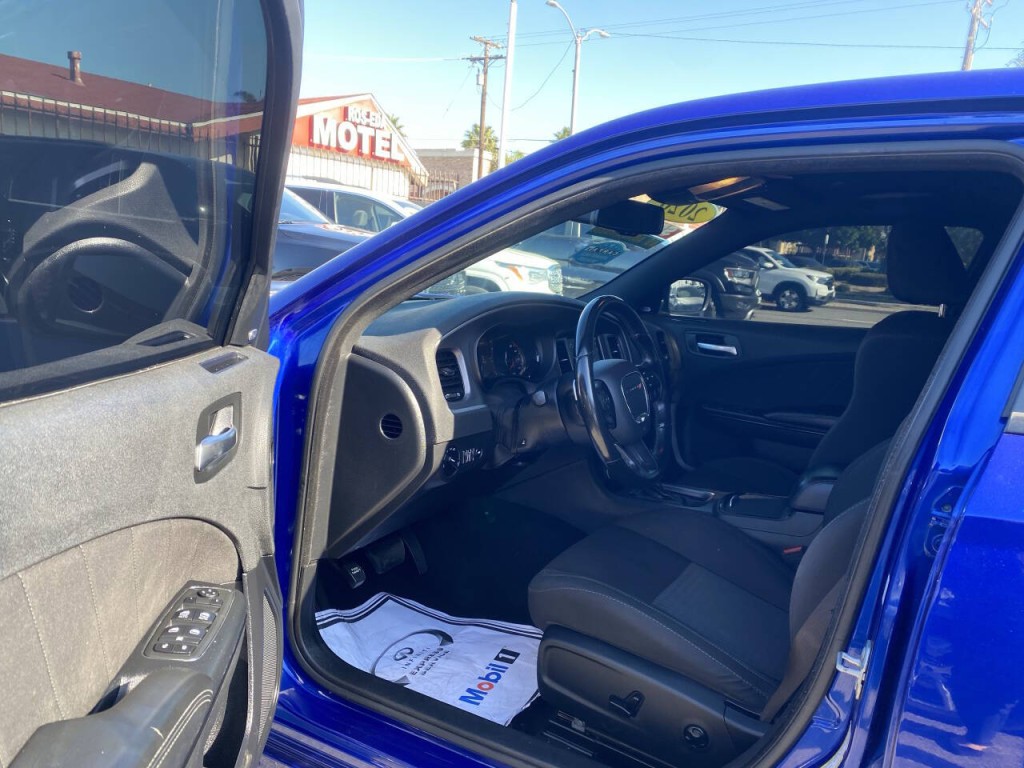 2020 Dodge Charger Image 6