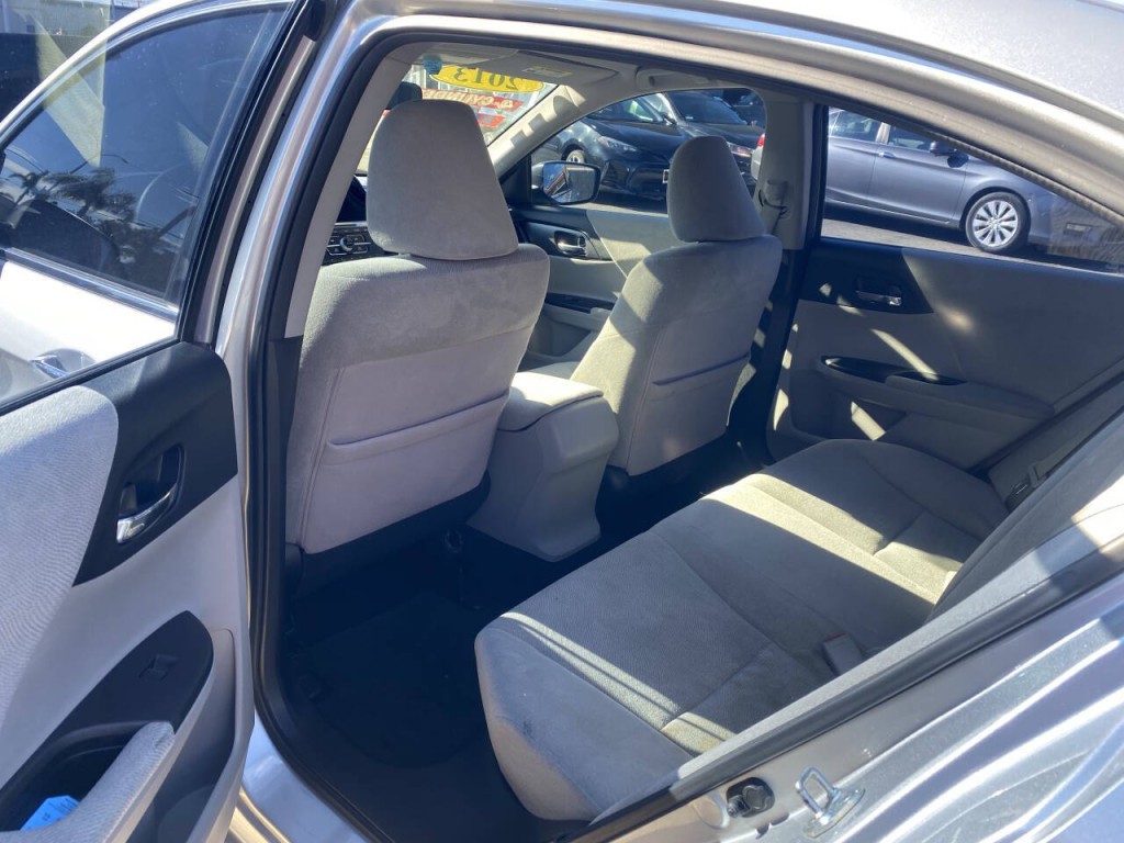 2013 Honda Accord Image 4
