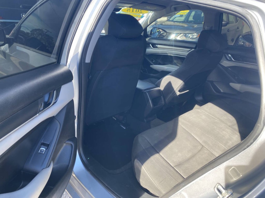 2018 Honda Accord Image 5