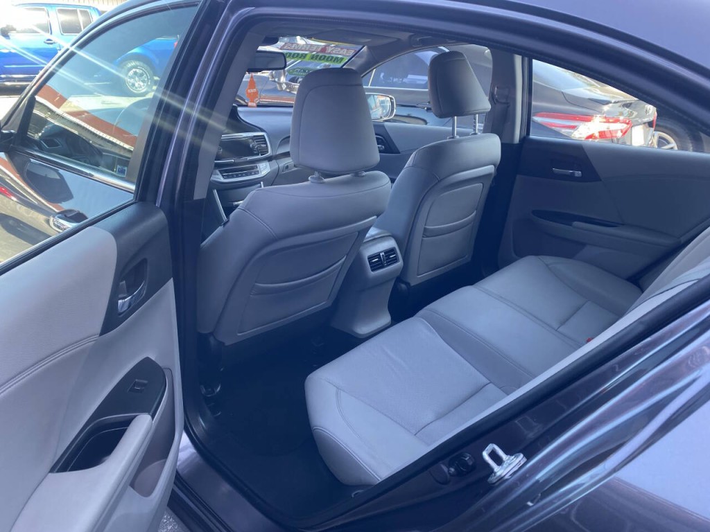 2013 Honda Accord Image 5