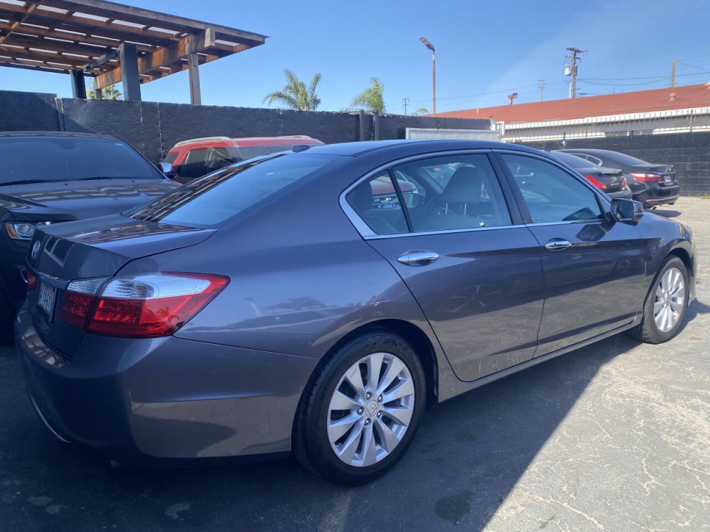 2013 Honda Accord Image 8