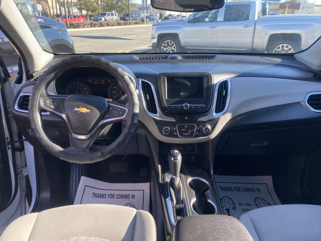 2019 Chevrolet Equinox Image 3