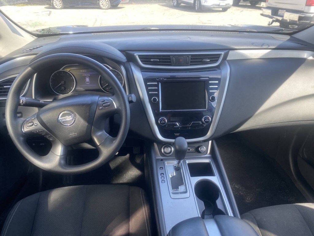 2019 Nissan Murano Image 2