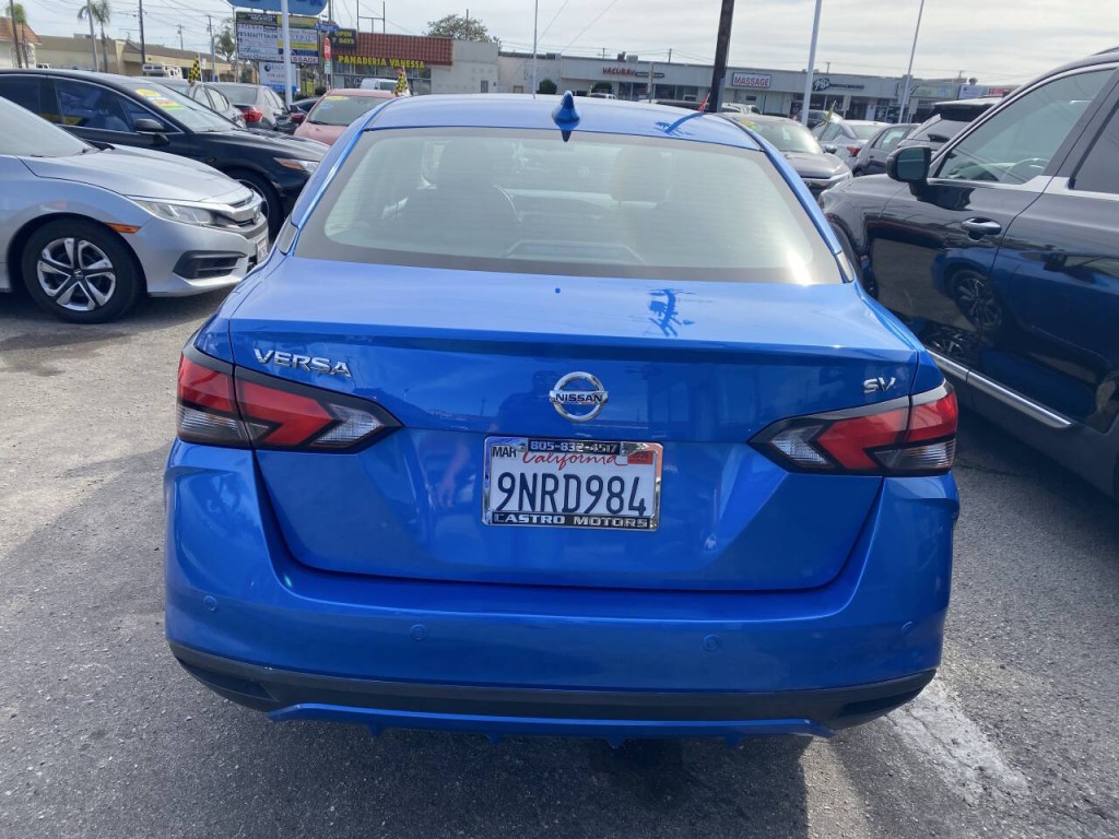 2021 Nissan Versa Image 6