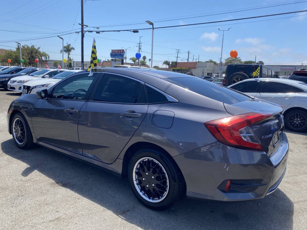 2019 Honda Civic Image 6