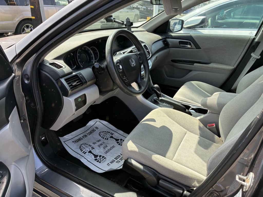 2013 Honda Accord Image 3