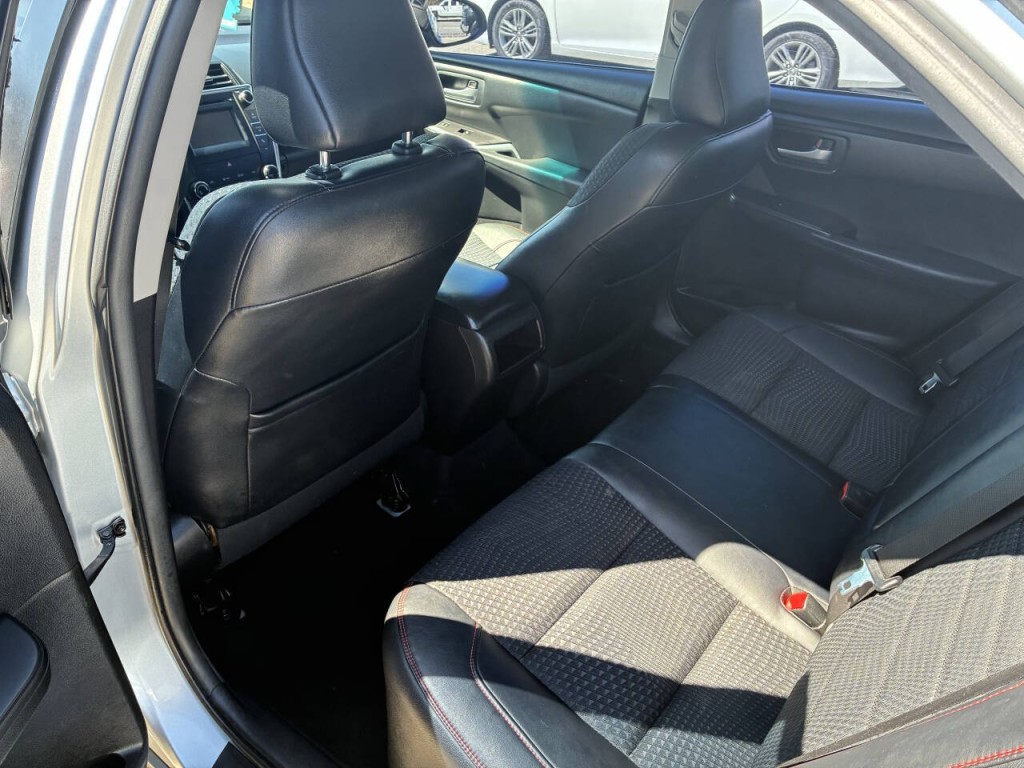 2020 Toyota Camry Image 4