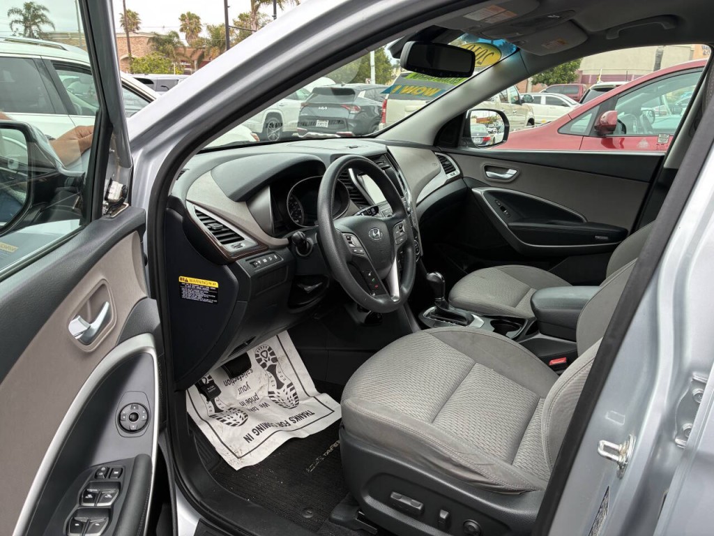 2019 Hyundai Santa Fe Image 5