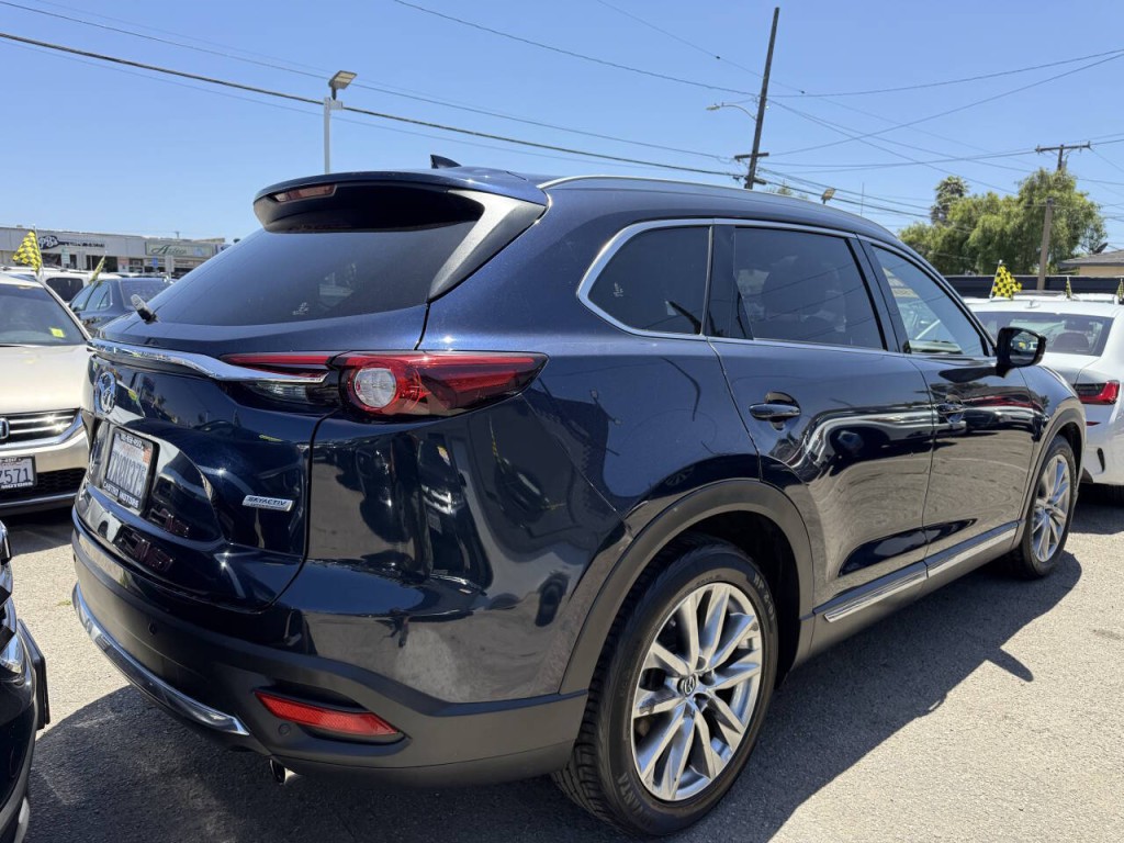 2016 Mazda CX-9 Image 2