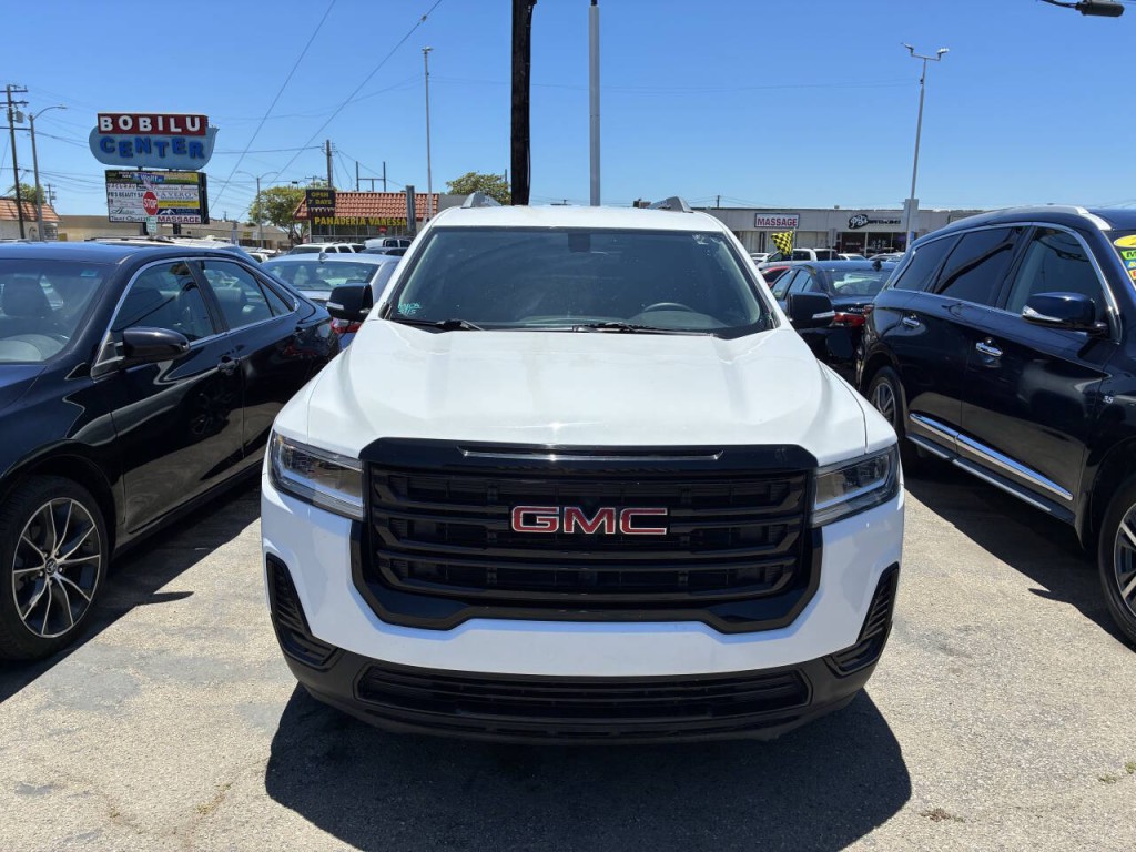 2021 GMC Acadia Image 2