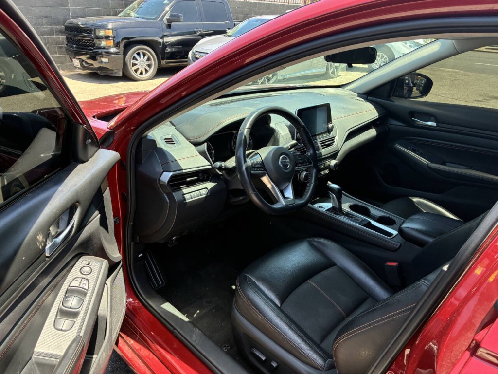 2020 Nissan Altima Image 3