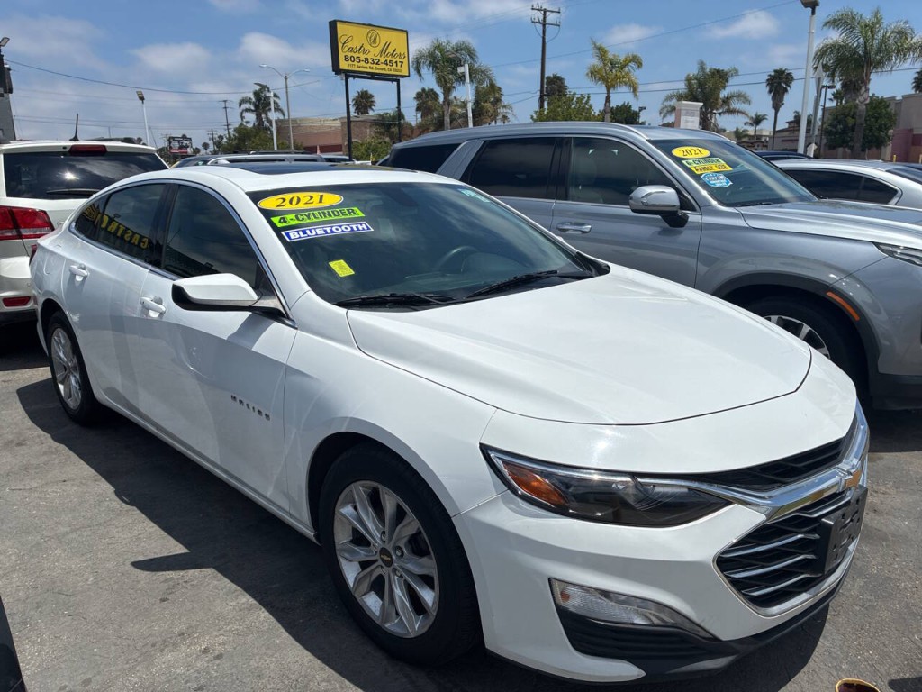 2021 Chevrolet Malibu Image 2