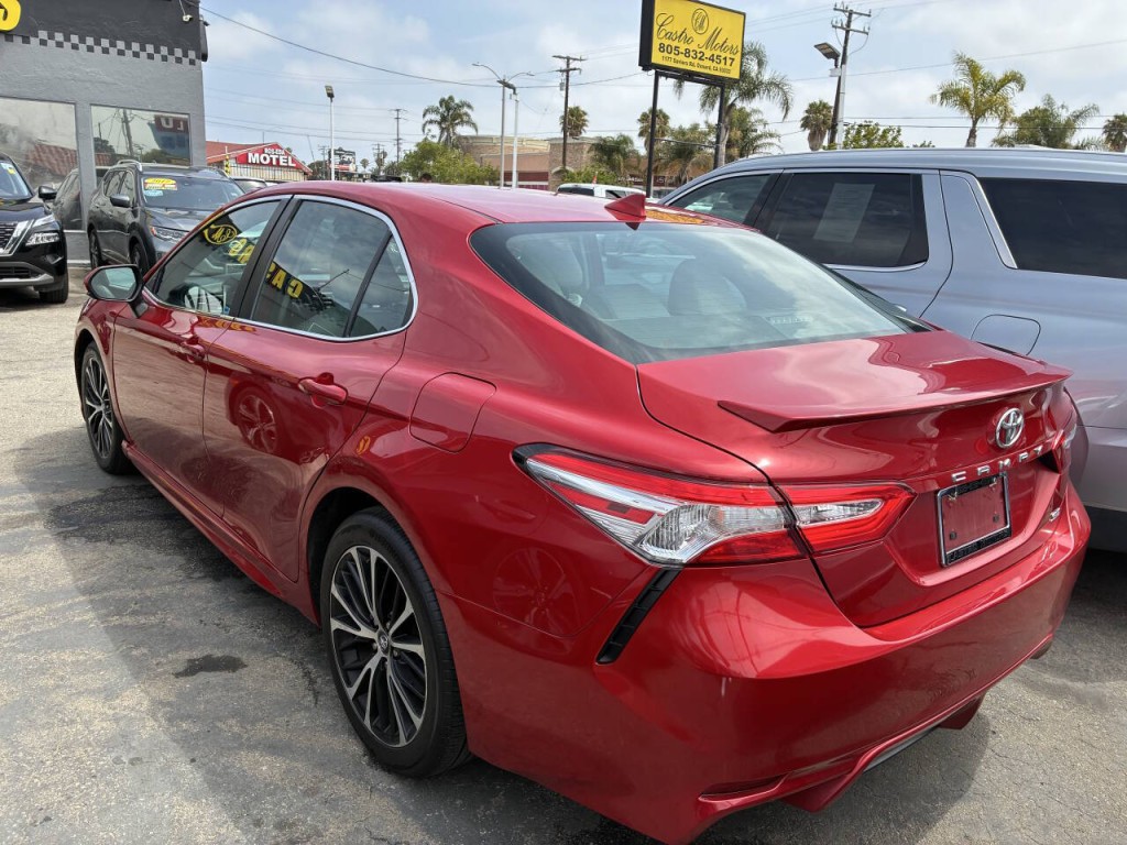 2020 Toyota Camry Image 3