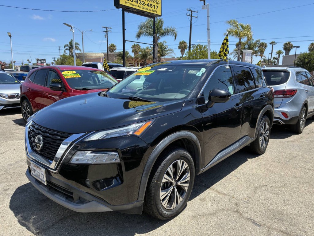 2021 Nissan Rogue Image 1