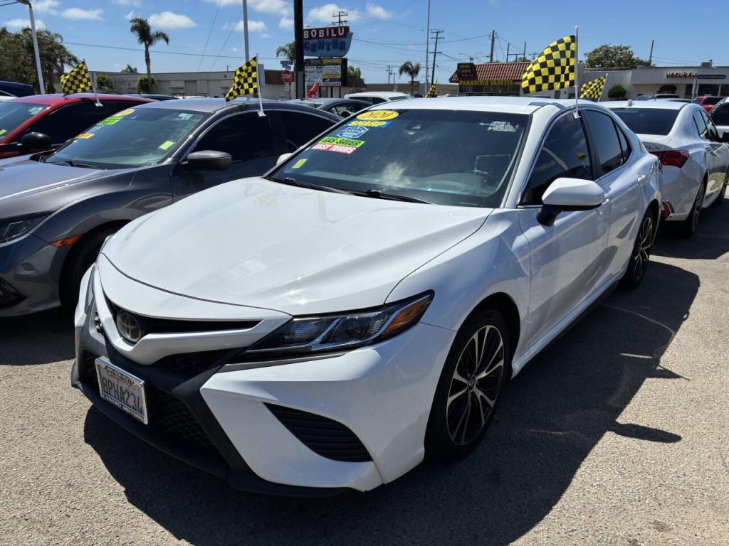 2020 Toyota Camry Image 2