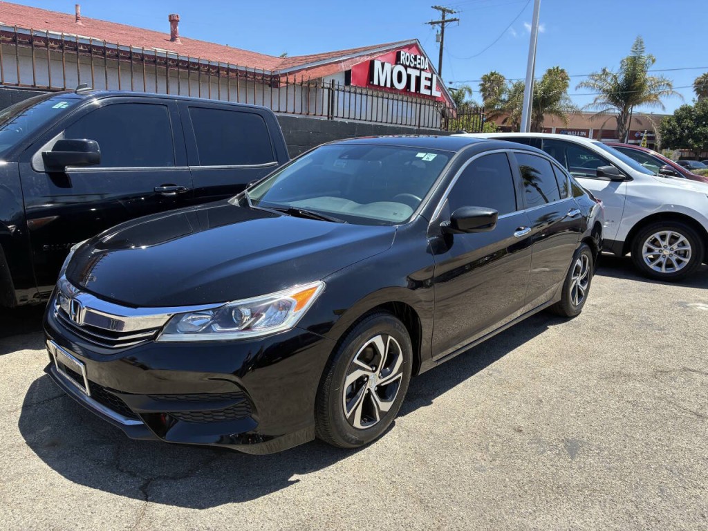 2016 Honda Accord Image 1