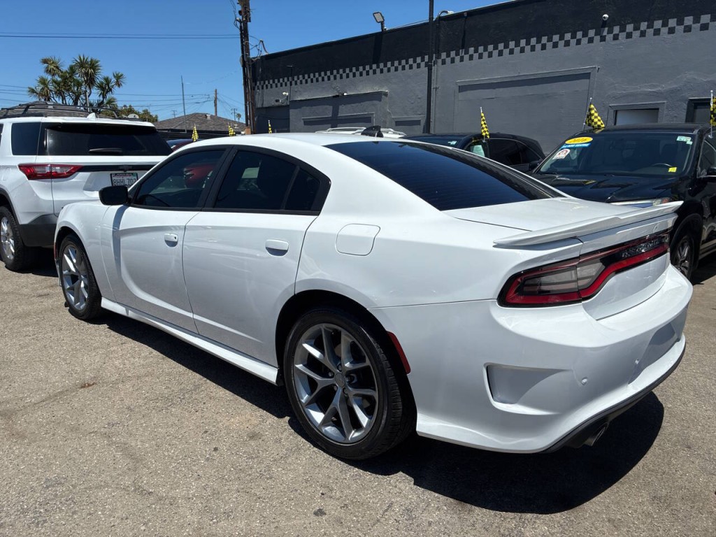 2020 Dodge Charger Image 2