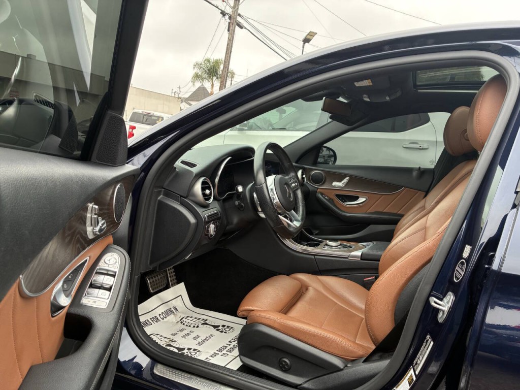 2019 Mercedes-Benz C-Class Image 4