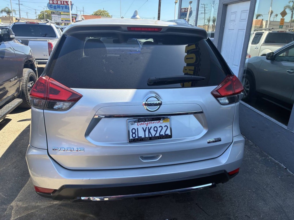 2019 Nissan Rogue Image 6