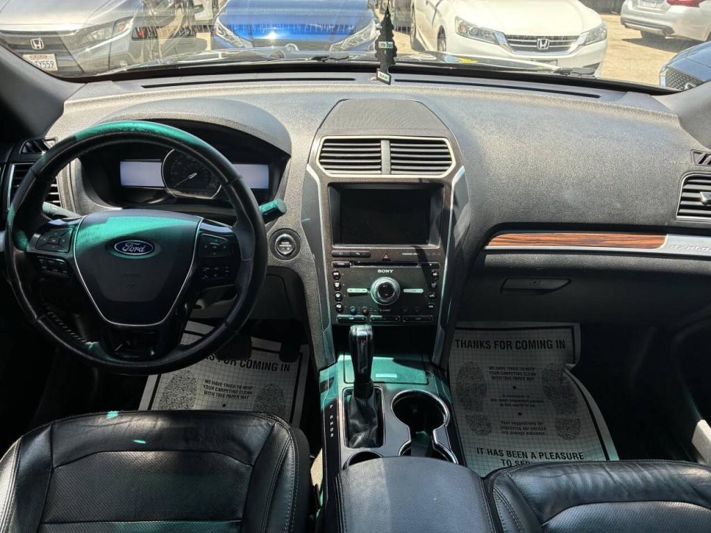 2016 Ford Explorer Image 3