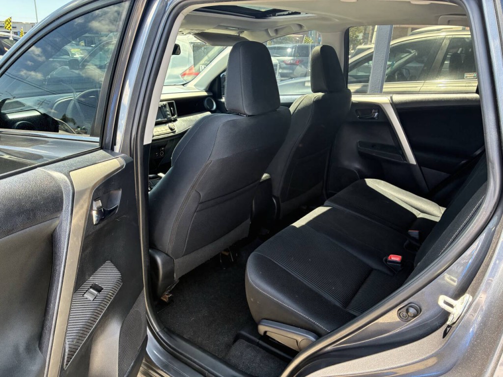 2015 Toyota Rav4 Image 5