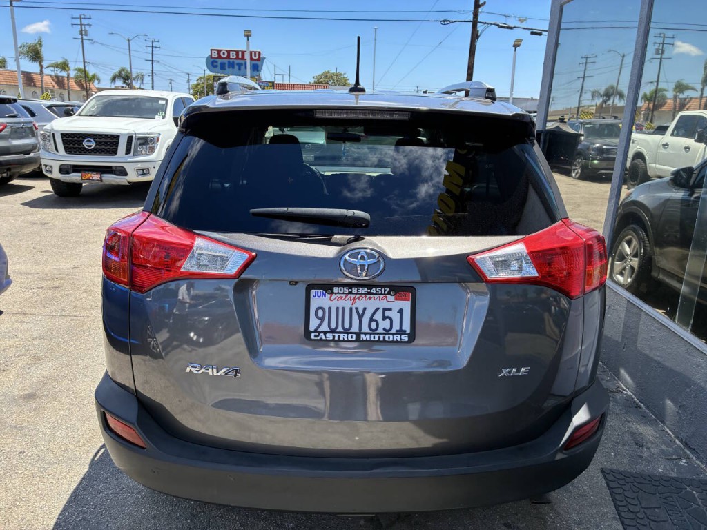 2015 Toyota Rav4 Image 6