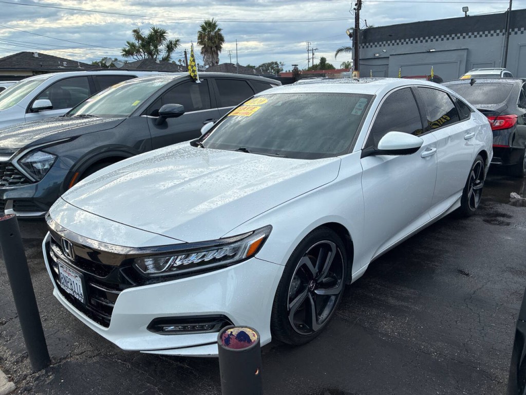 2020 Honda Accord Image 2