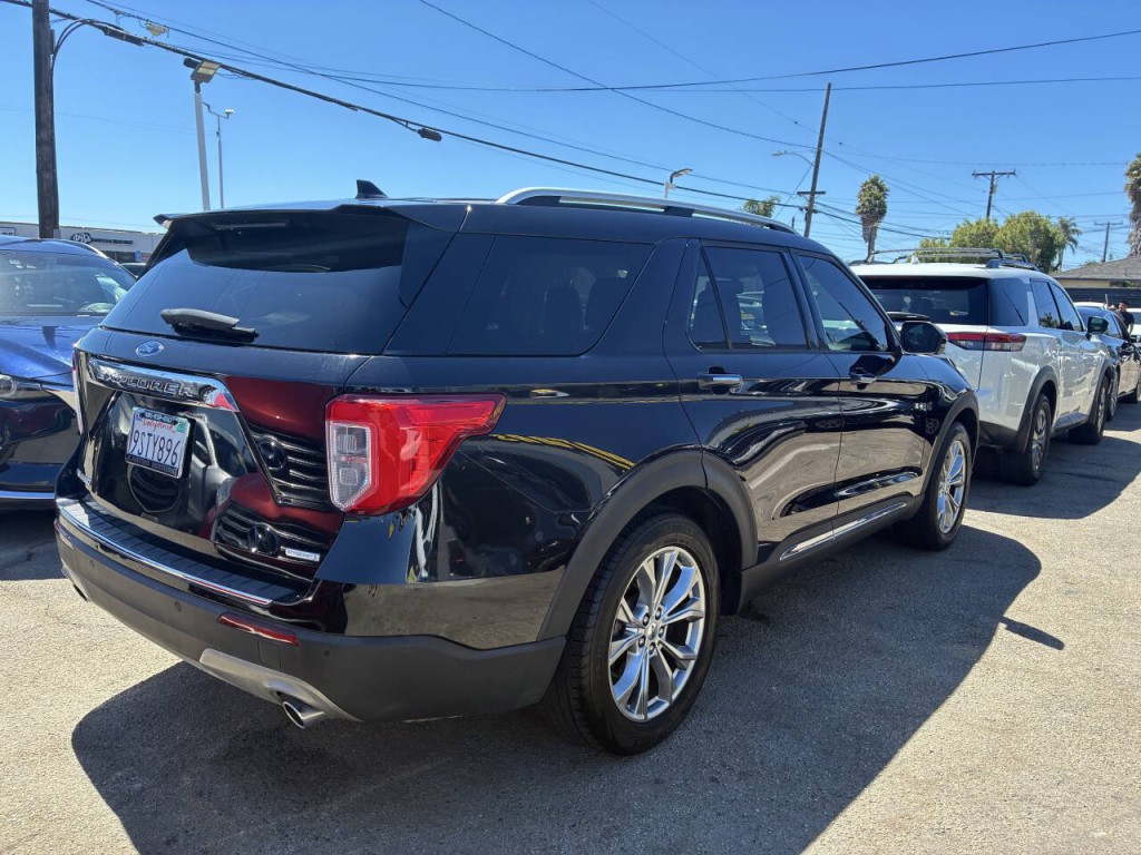 2020 Ford Explorer Image 4