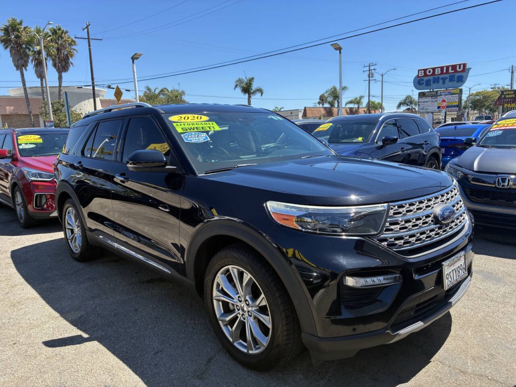 2020 Ford Explorer Image 1