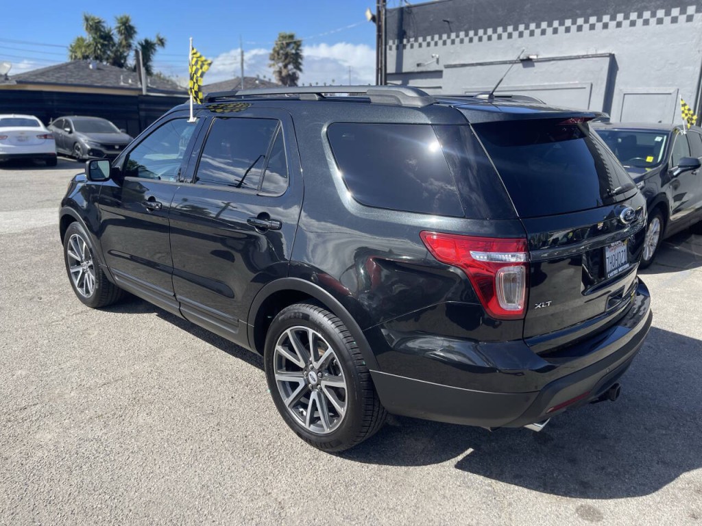 2015 Ford Explorer Image 6