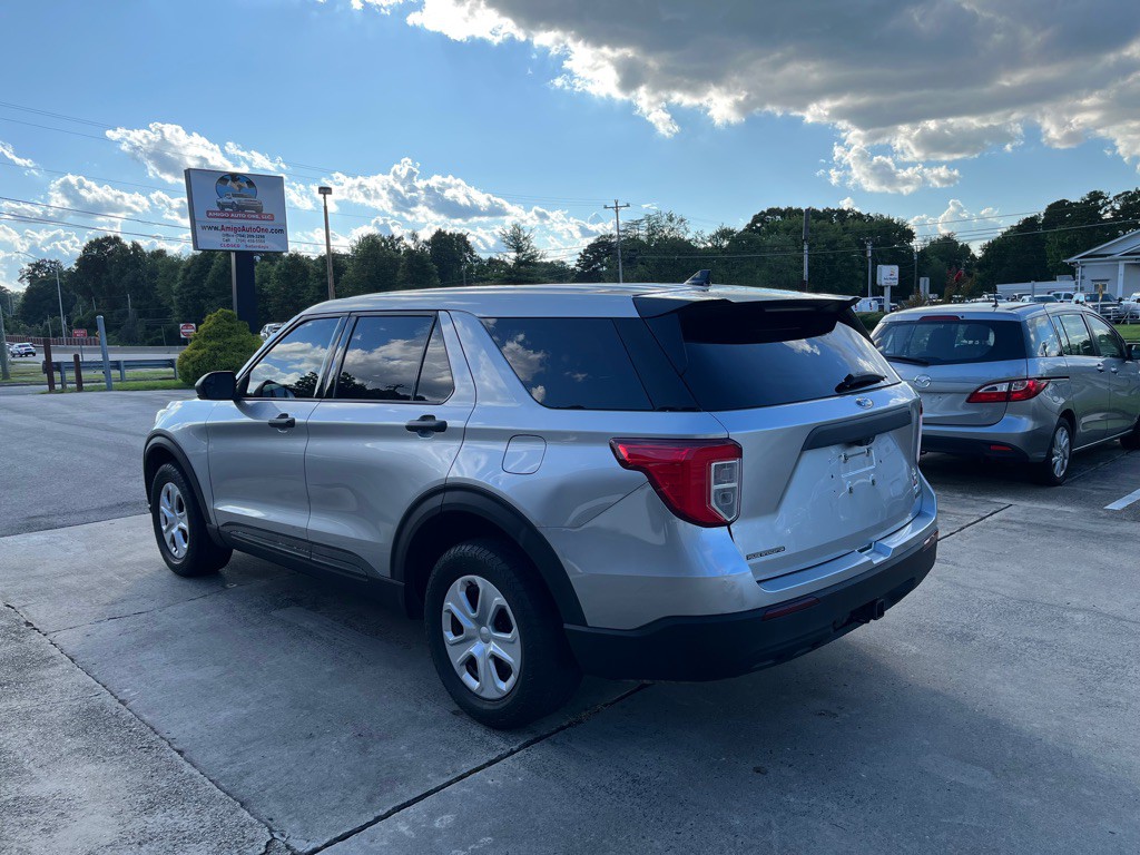 2020 Ford Explorer Image 4