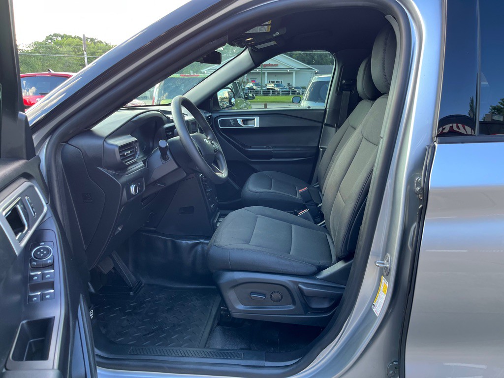 2020 Ford Explorer Image 6