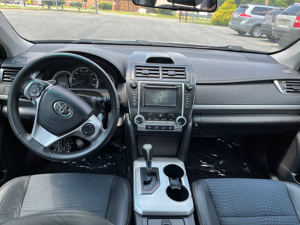 2013 Toyota Camry Image 7