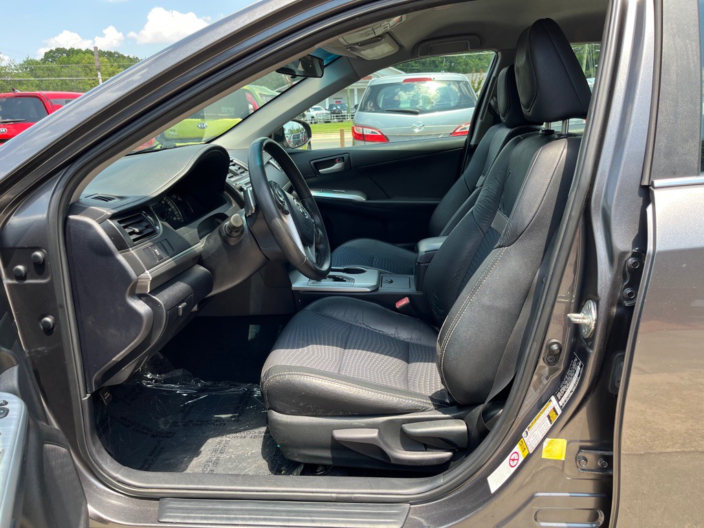 2013 Toyota Camry Image 8