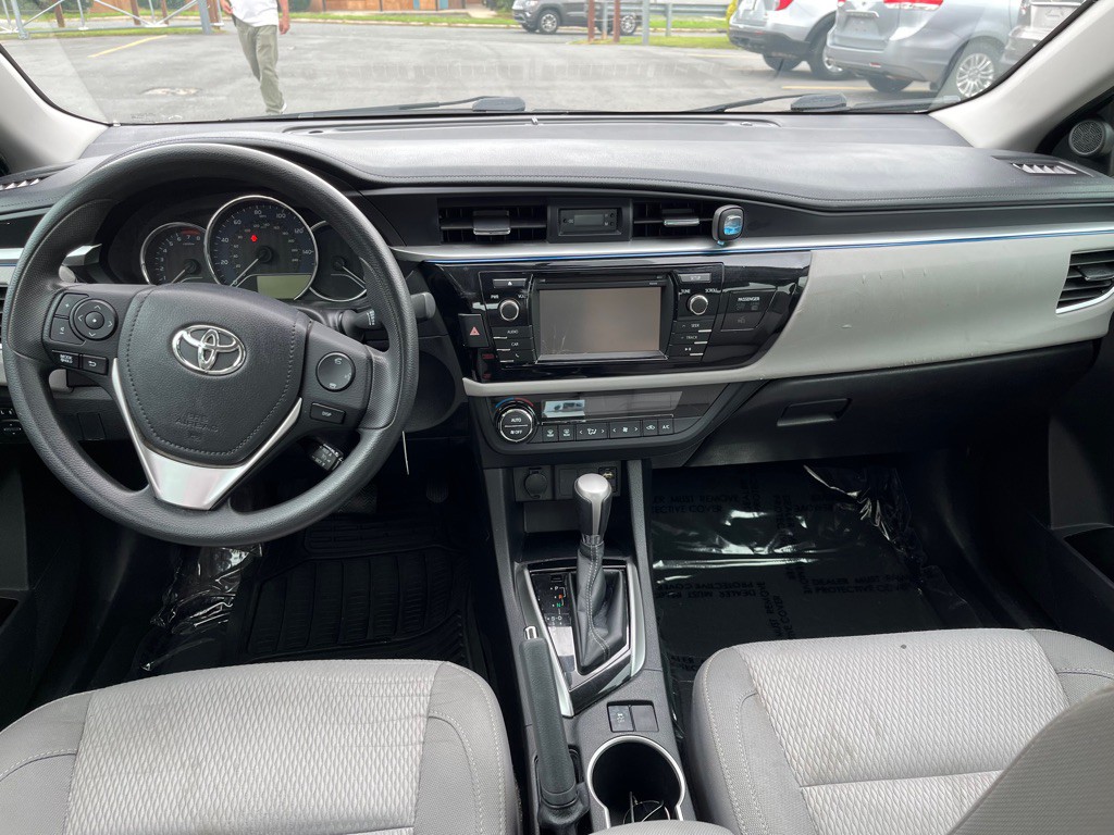 2015 Toyota Corolla Image 7