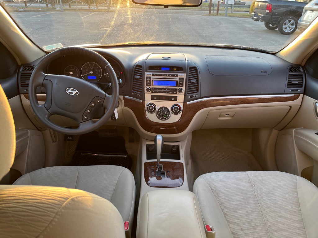 2007 Hyundai Santa Fe Image 8