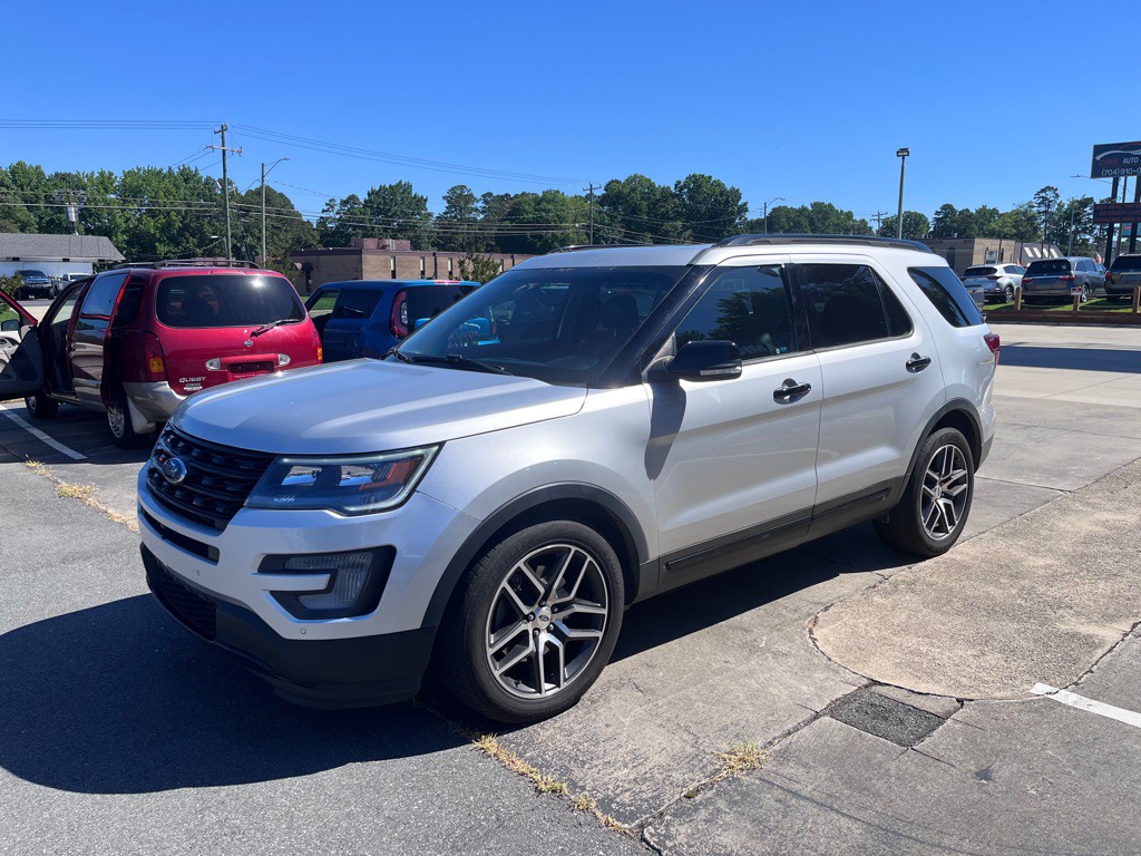 2017 Ford Explorer Image 6