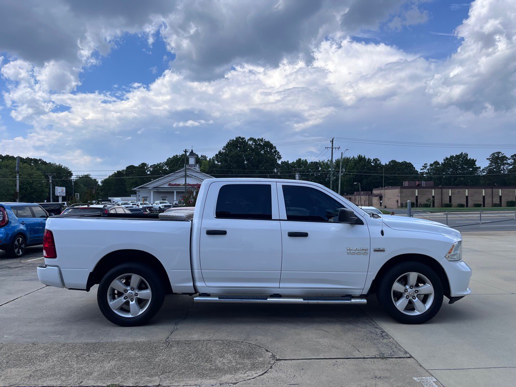 2016 RAM 1500 Image 1
