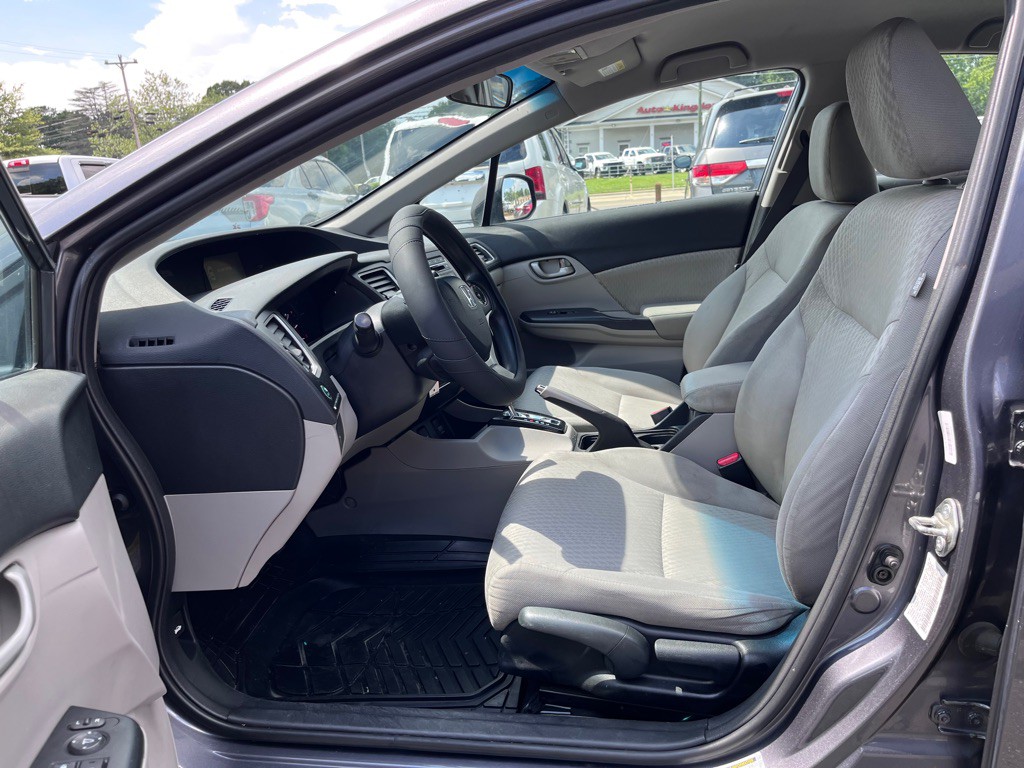 2015 Honda Civic Image 9