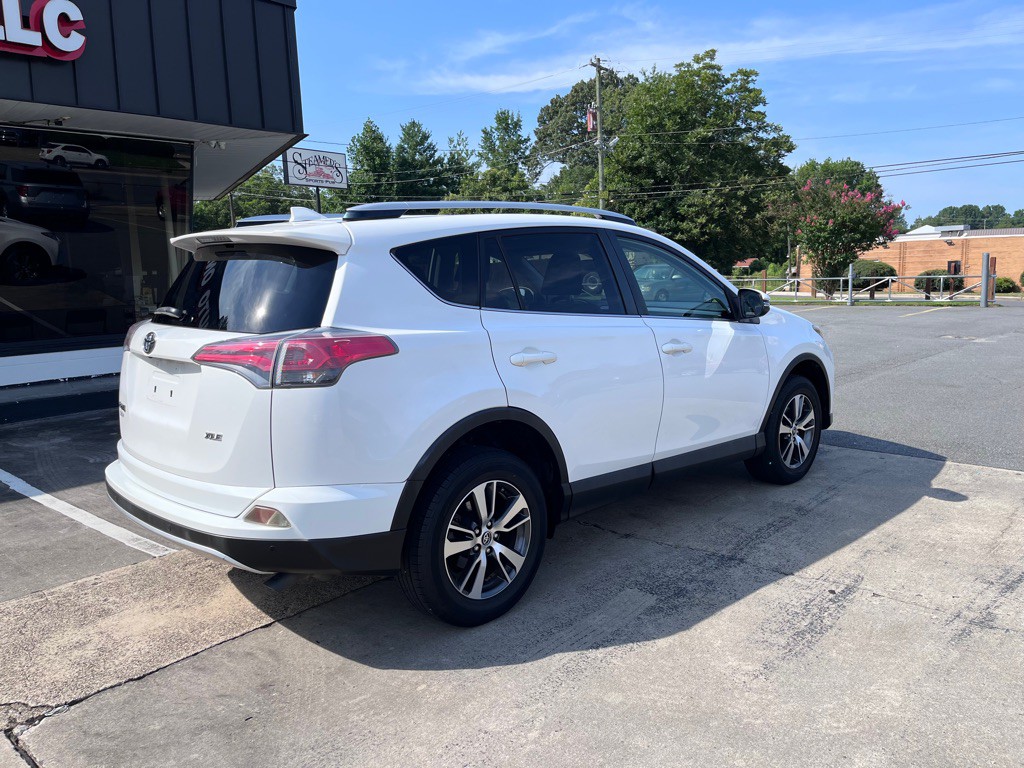 2016 Toyota Rav4 Image 3