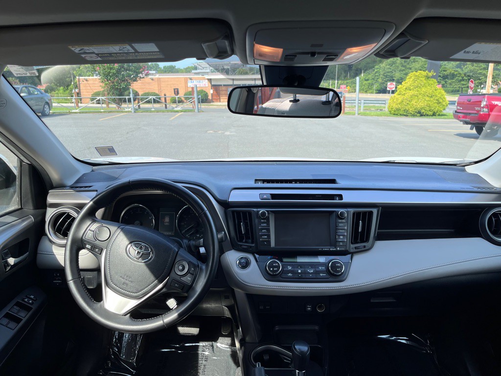 2016 Toyota Rav4 Image 7