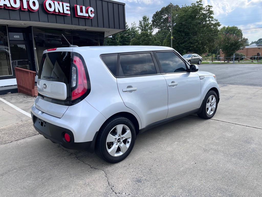 2017 Kia Soul Image 5