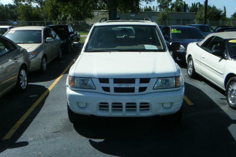 2004 Isuzu Rodeo Image 2
